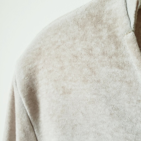 💛 FINAL ➡️ SOLD Super soft v-neck Top, Size Small - Picture 3 of 4